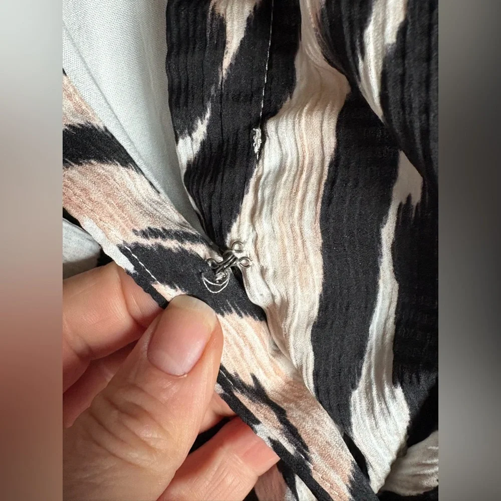 Anthropologie Faux Wrap Zebra Print Long Sleeve Mini Dress sz 12P - Picture 10 of 15